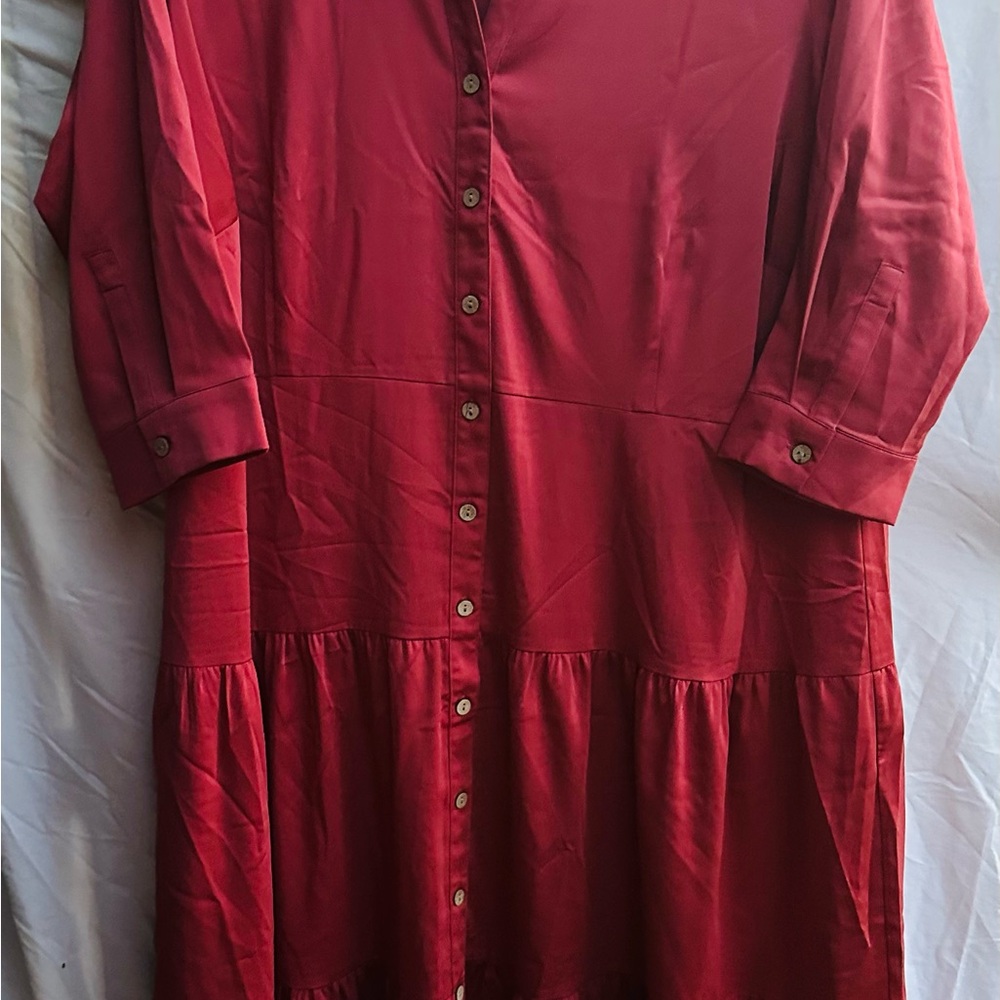 Elegant Burgundy Button-Up Dress